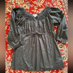Liz Lange embroidered black maternity shirt  tie waist size medium